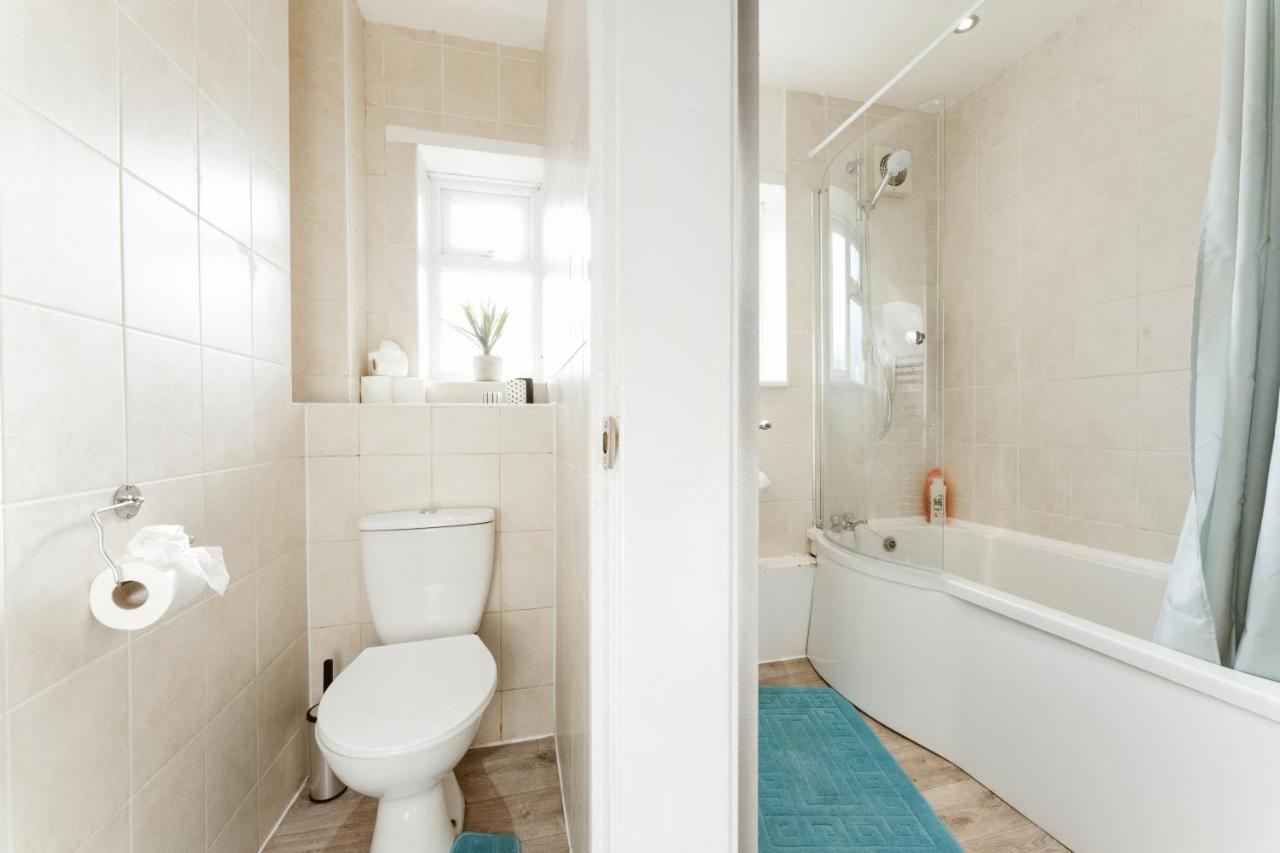 Stepney Green Beds To Stay 24 London Eksteriør bilde